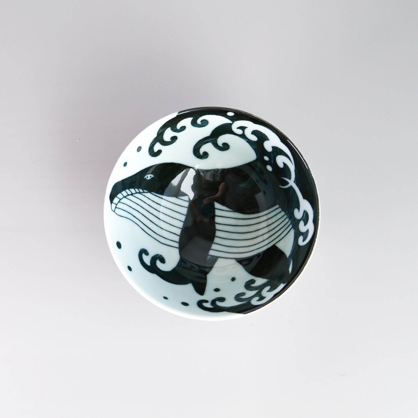 Small Teacup Rice Bowl 12cm - Shiranami Whale