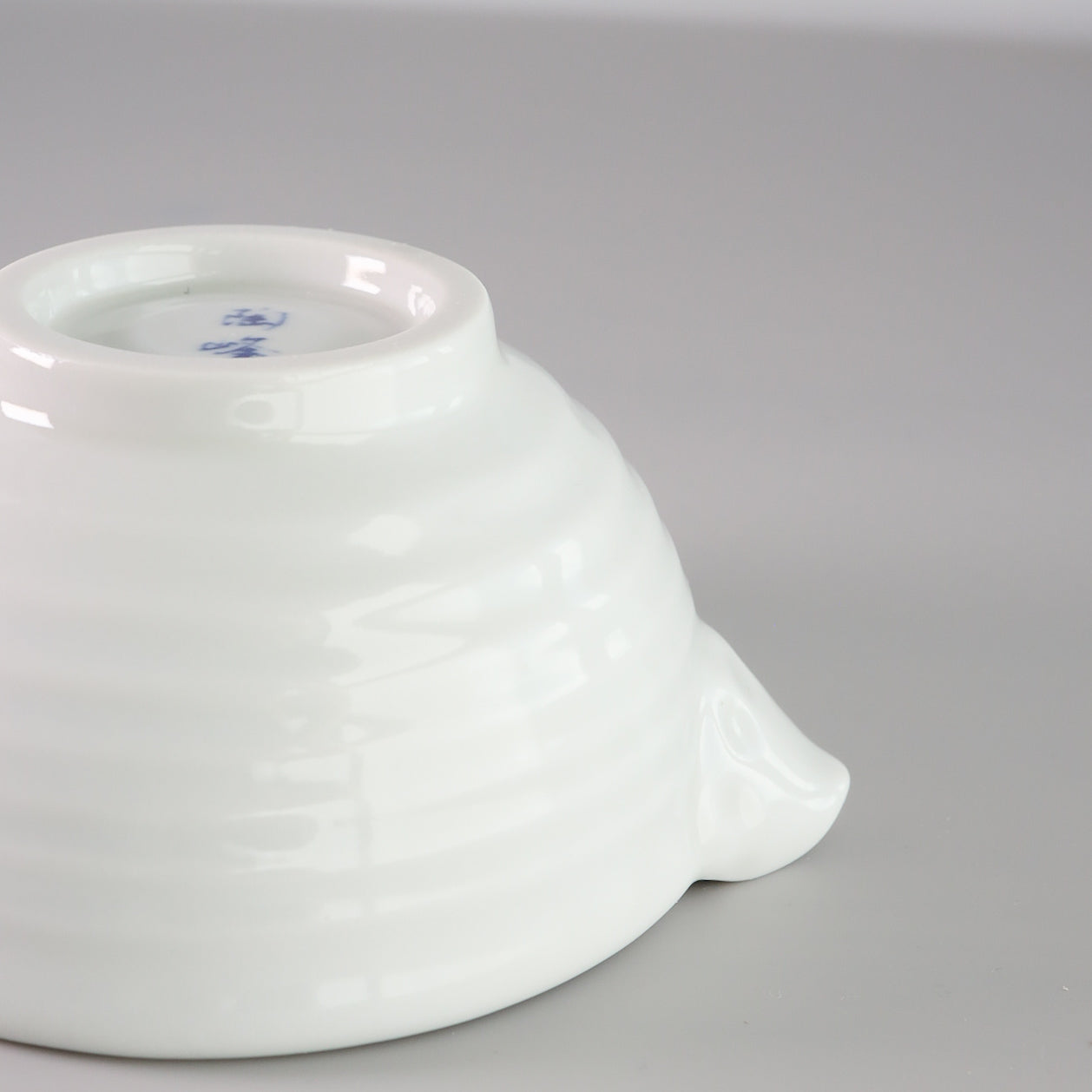 Hiwabuki Kataguchi Spout Small Bowl - White