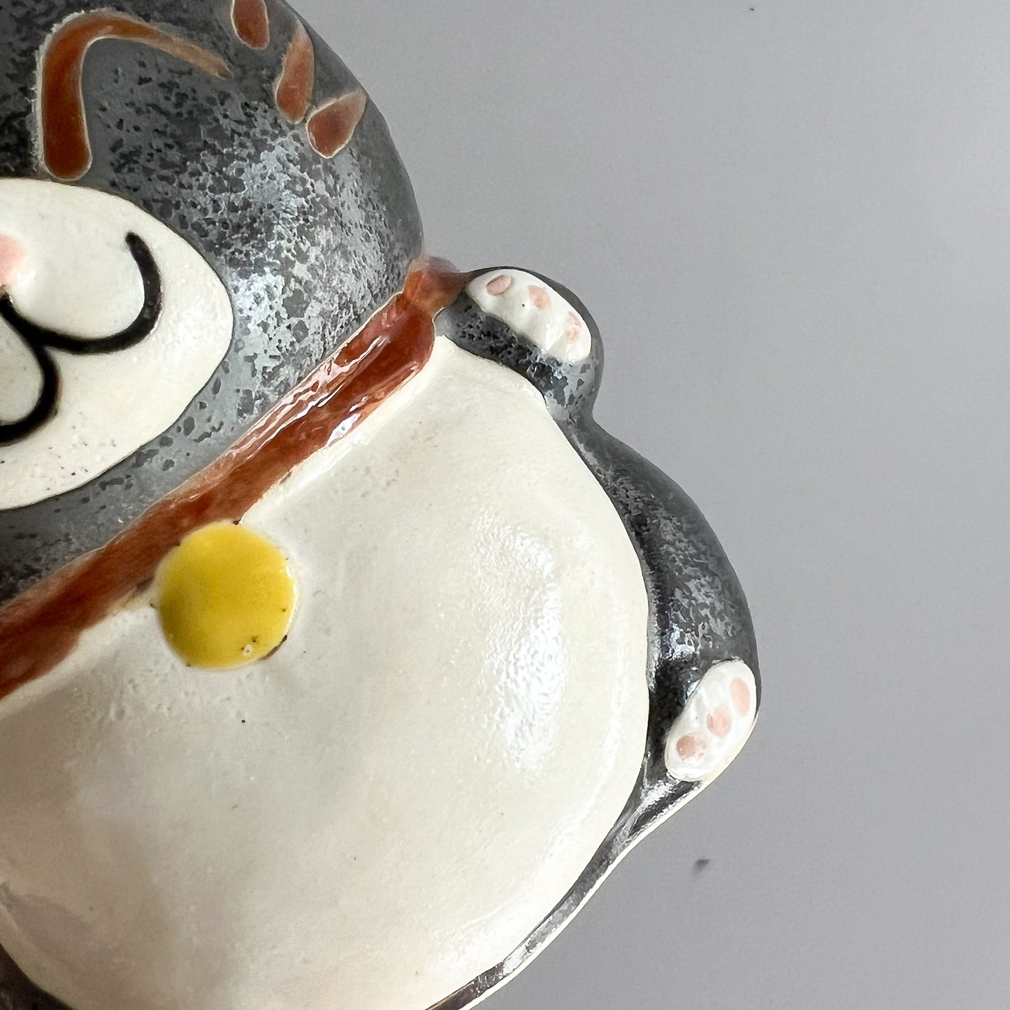 Manekineko Cat Mug - Black/Grey/Yellow