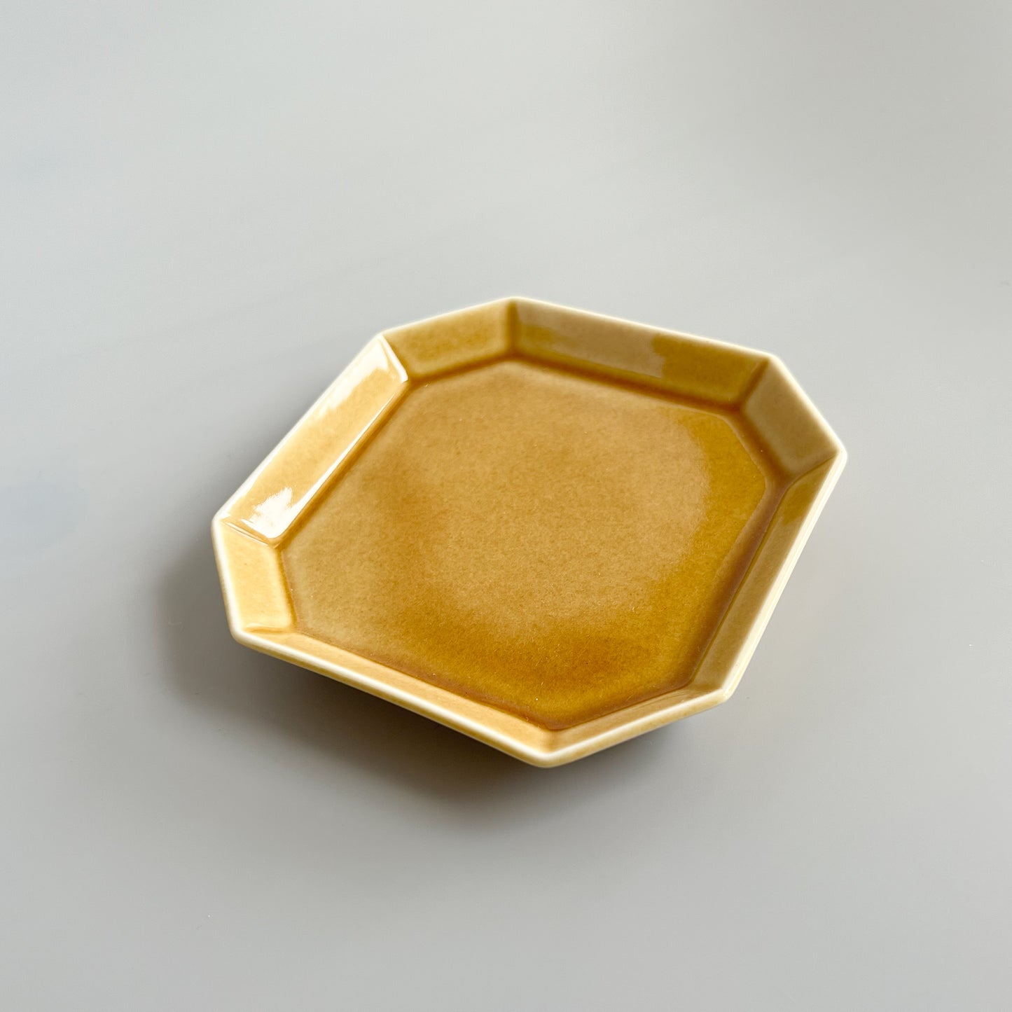 ODA TOKI 10.5cm Octagonal Small Dish - Light Candy