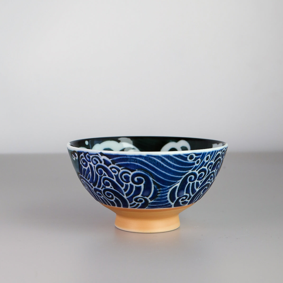 Small Teacup Rice Bowl 12cm - Shiranami Whale