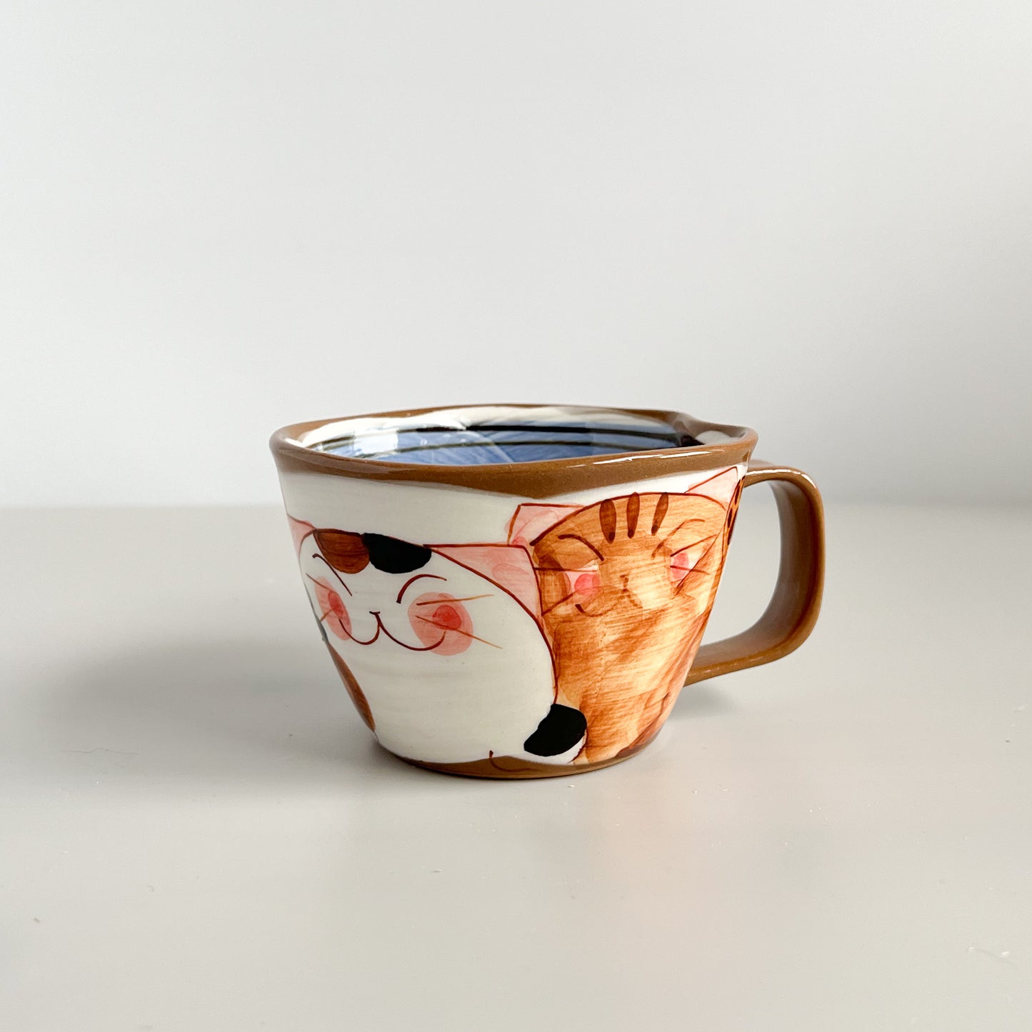 Hasami Ware Hand Painted Mug 300ml - Good Friend Cat