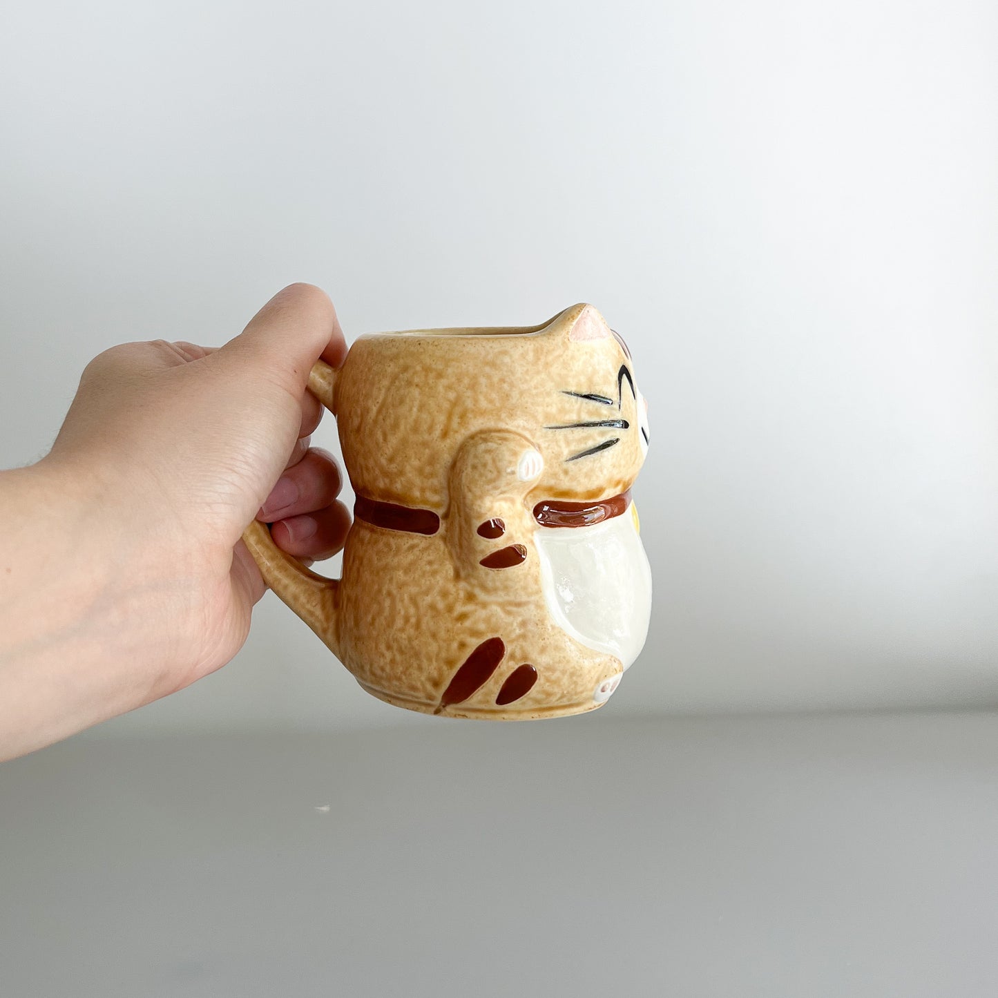 Manekineko Cat Mug - Black/Grey/Yellow