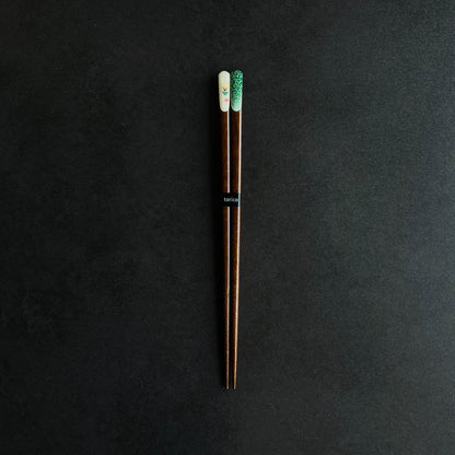 TANAKA HASHITEN Shiba Inu Karakusa Tenkasu Chopsticks 23cm - Red / Green